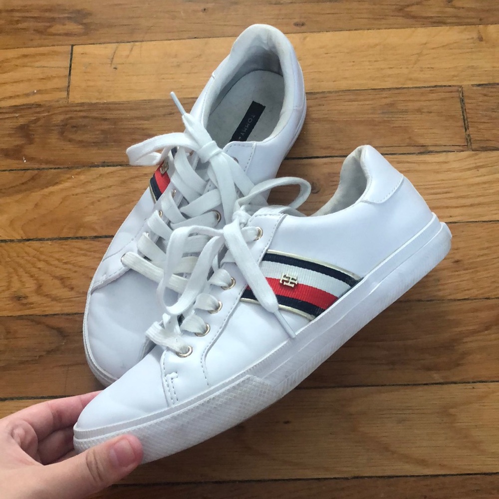 TOMMY HILFIGER SHOES